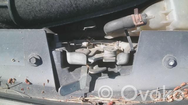 Renault Clio III Încuietoare capotă 