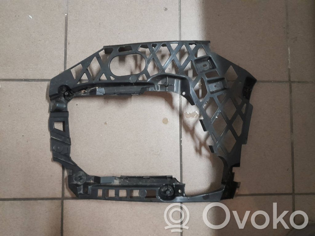 Volkswagen PASSAT B8 Front bumper mounting bracket 