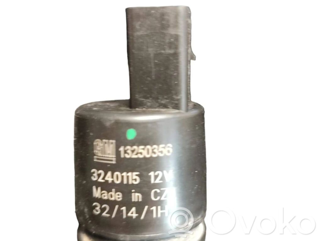 Pompa spryskiwacza szyby przedniej / czołowej   13250356,C2D10540,C2D3998