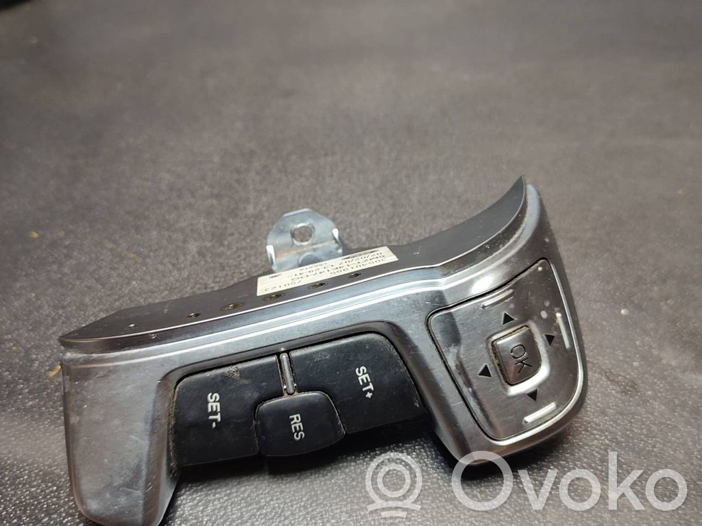 Ford S-MAX Steering wheel buttons/switches 