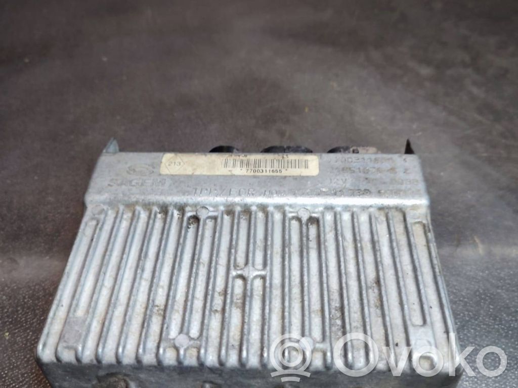 Renault Trafic II (X83) Engine control unit/module 