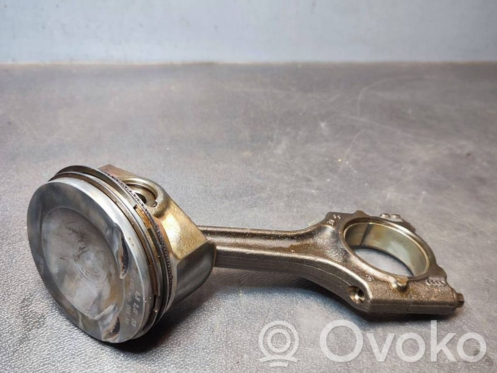 Skoda Superb B8 (3V) Piston with connecting rod 