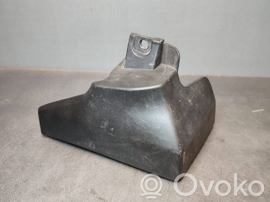 Volkswagen PASSAT B7 Front mudguard 