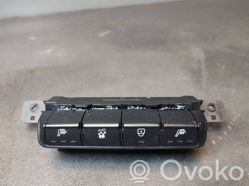 KIA Ceed Seat heating switch 