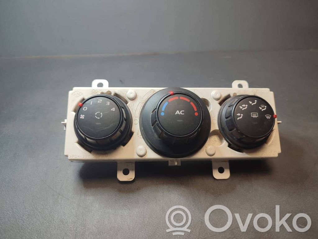 Renault Master III Climate control unit 