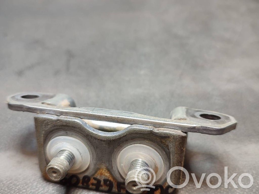 KIA Optima Tailgate/trunk/boot hinge 