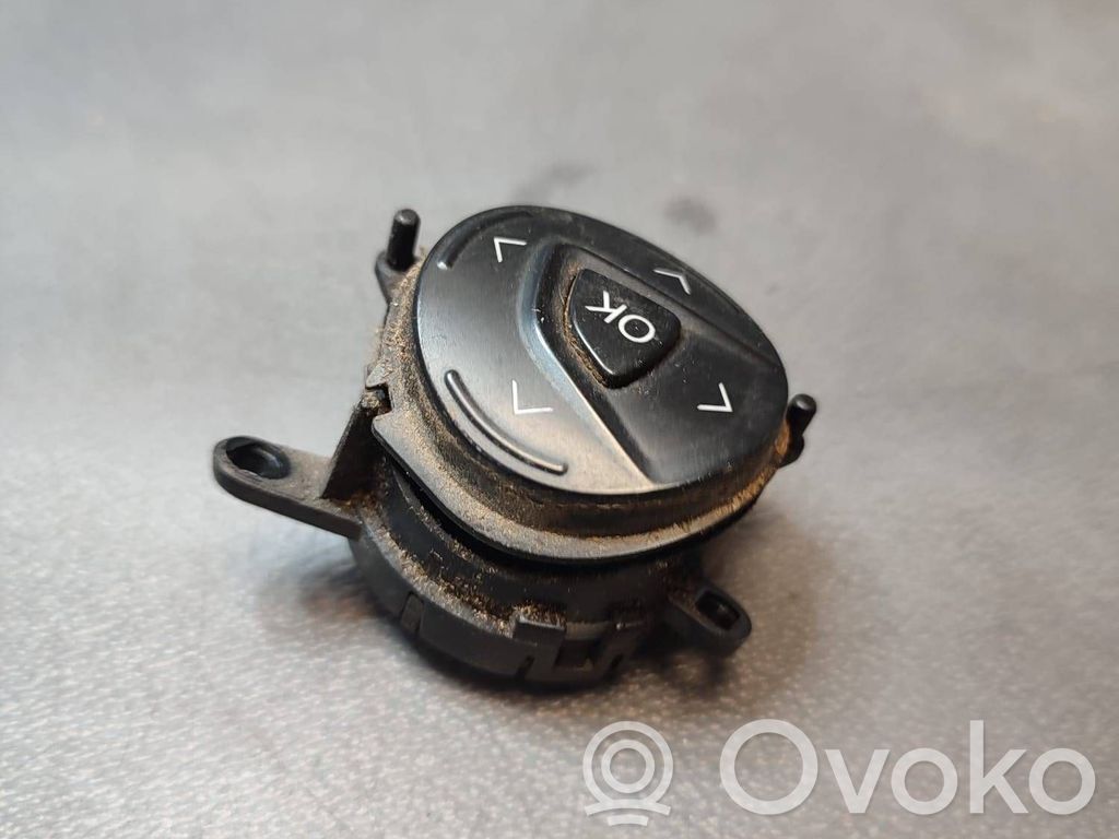 Boutons / interrupteurs volant   AM5T14K147AA