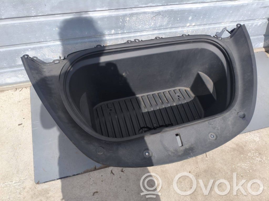 Tesla Model Y Compartimento de almacenamiento del maletero delantero 