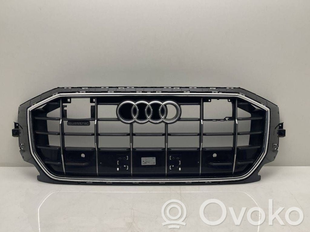 Audi Q8 Etupuskurin ylempi jäähdytinsäleikkö 