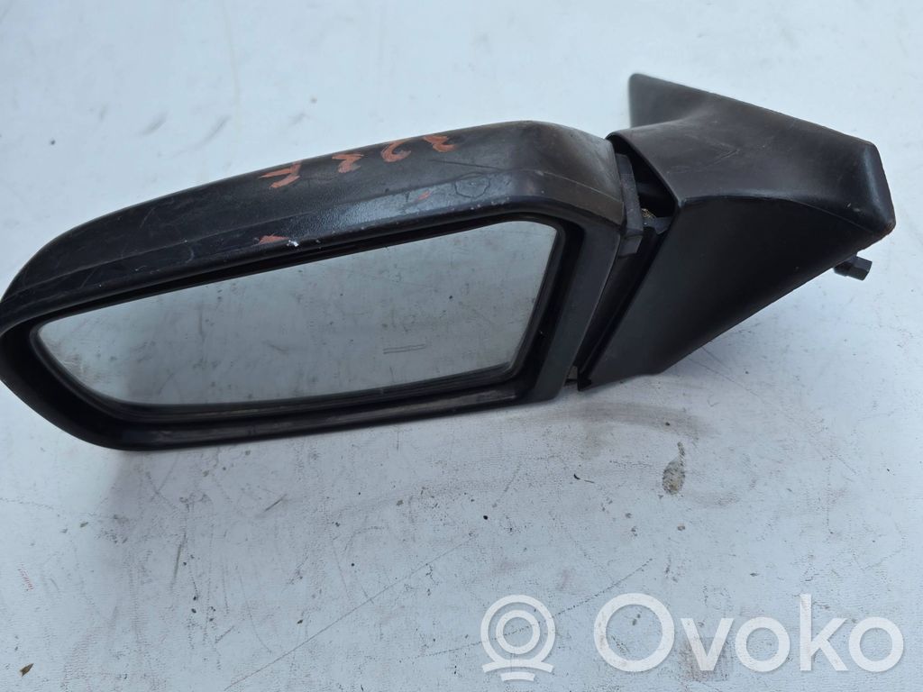 Mazda 323 Coupe wind mirror (mechanical) 