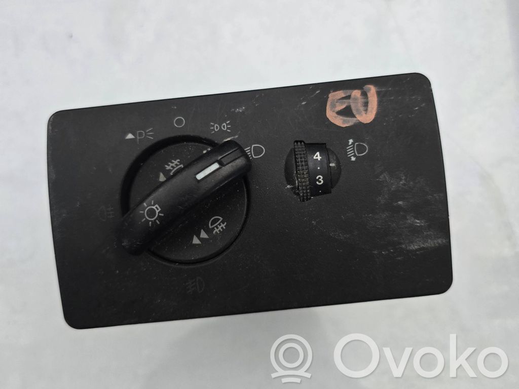 Light switch   1S7T13A024BB,04052711