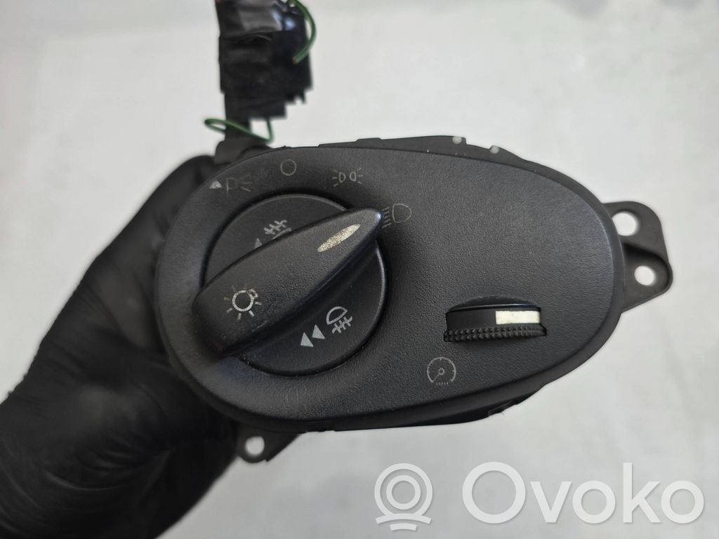Ford Focus Light switch 