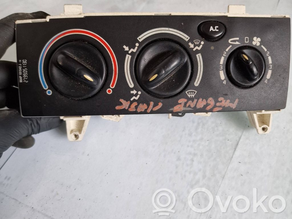 Renault Megane I Climate control unit 
