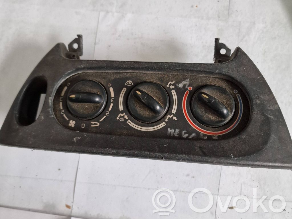 Renault Megane I Climate control unit 