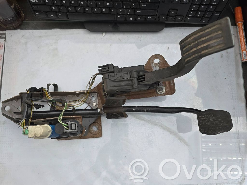 Ford Focus C-MAX Pedal assembly 