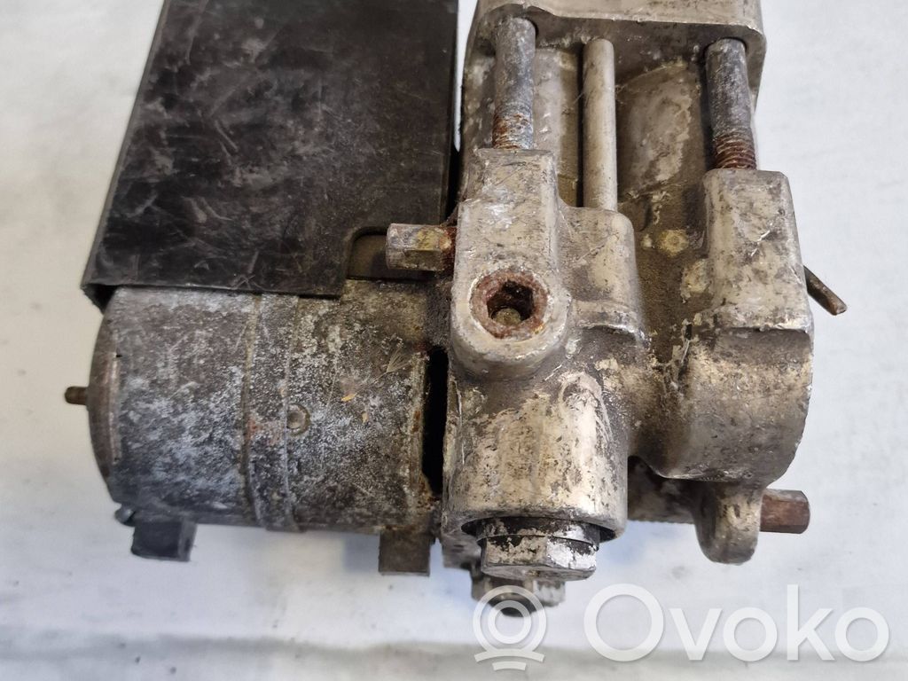 Audi 80 90 B3 ABS bloks 