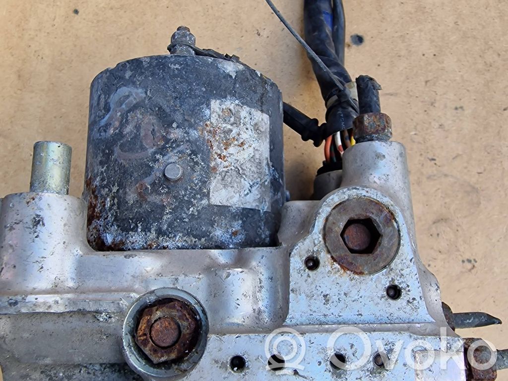 Audi A4 S4 B5 8D ABS bloks 