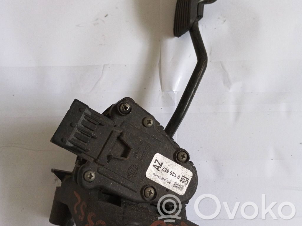 Opel Corsa C Akseleratora pedālis 
