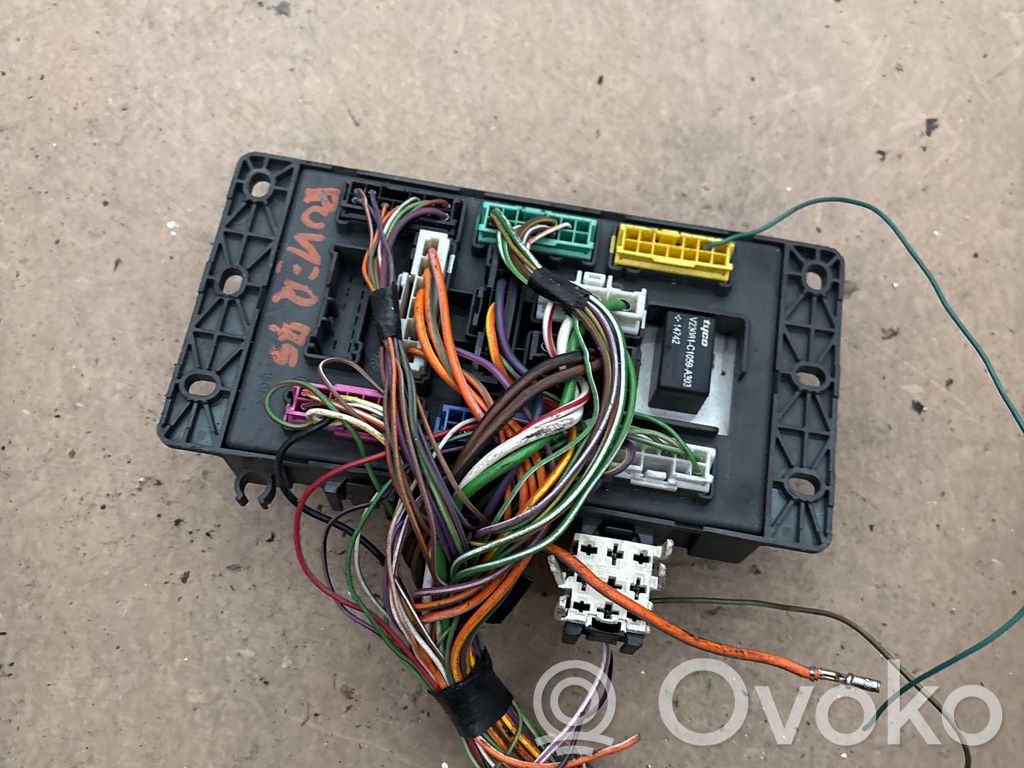 Rover 75 Drošinātāju kaste (komplekts) 