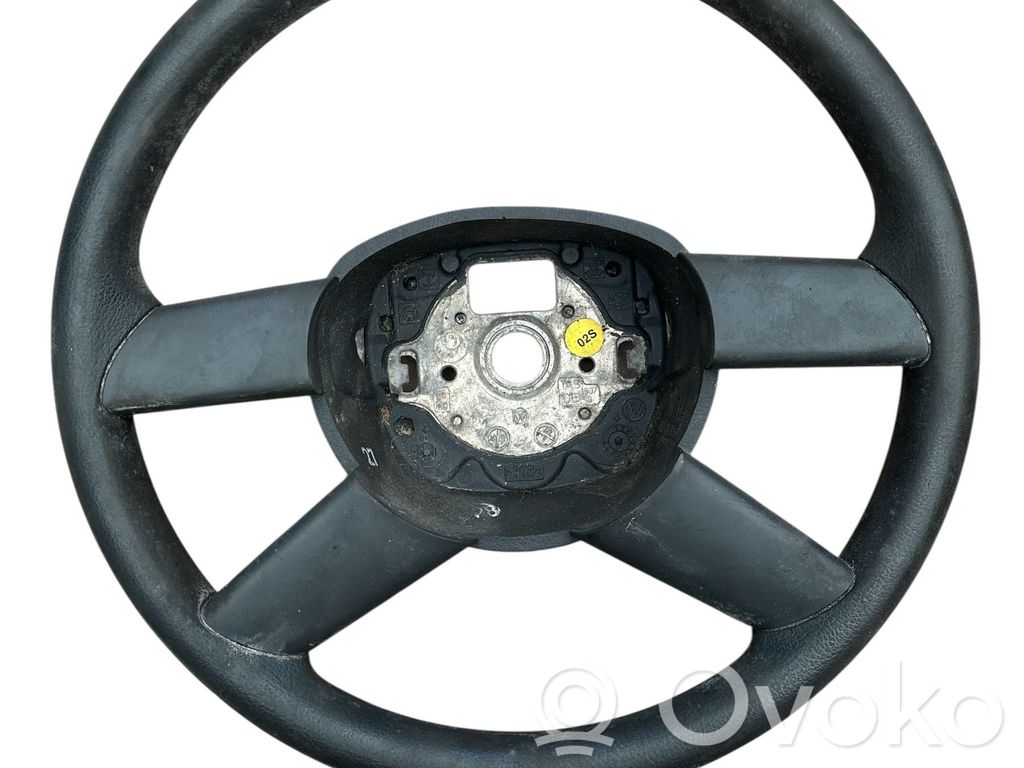 Volkswagen Golf VI Ohjauspyörä 