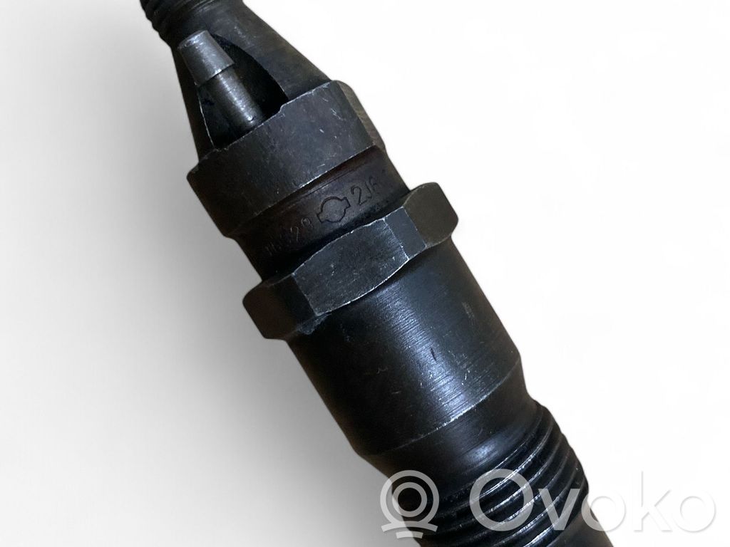 Nissan Primera Inyector de combustible 