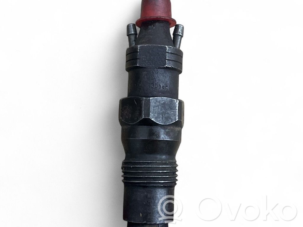 Opel Omega B2 Fuel injector 