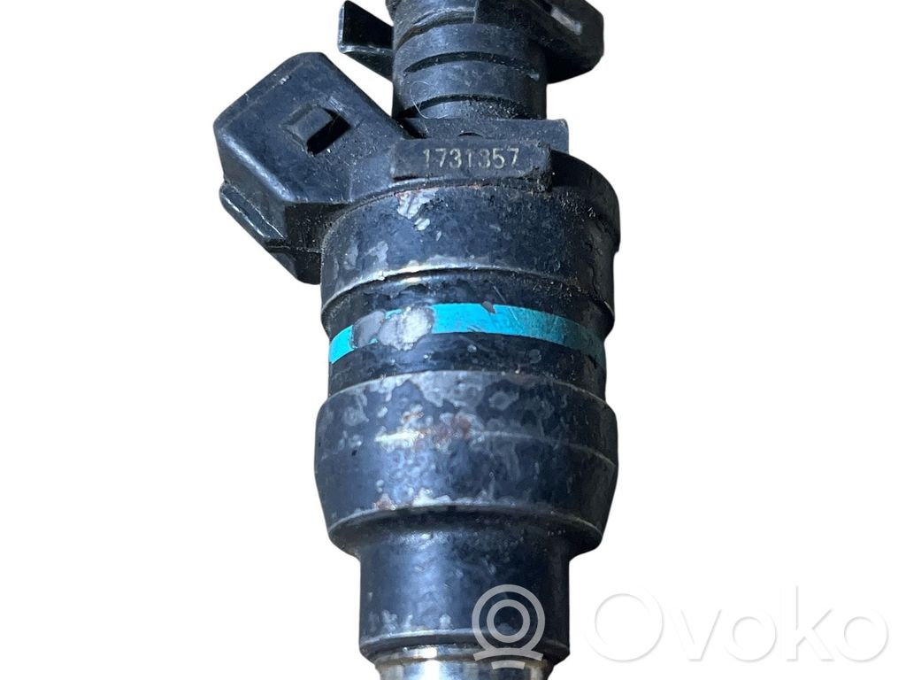 BMW 3 E36 Fuel injector 
