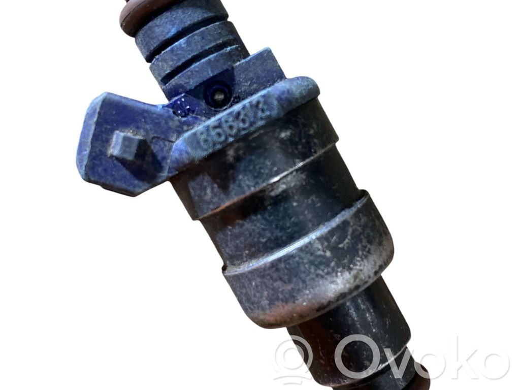 Renault Scenic I Fuel injector 