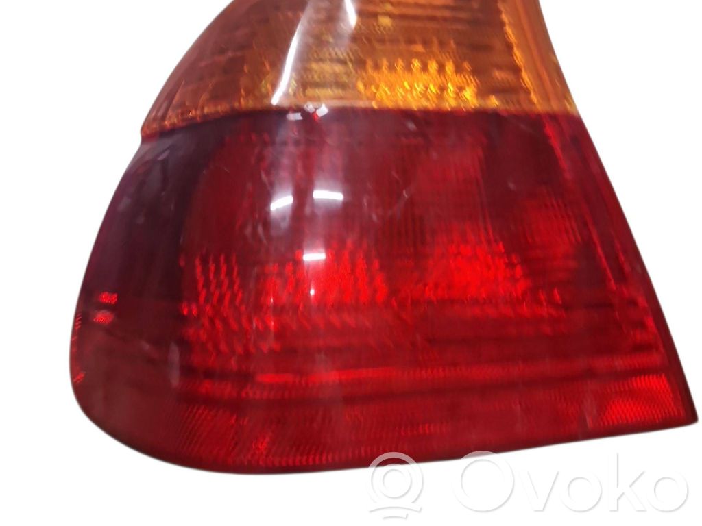BMW 3 E46 Aizmugurējais lukturis virsbūvē 