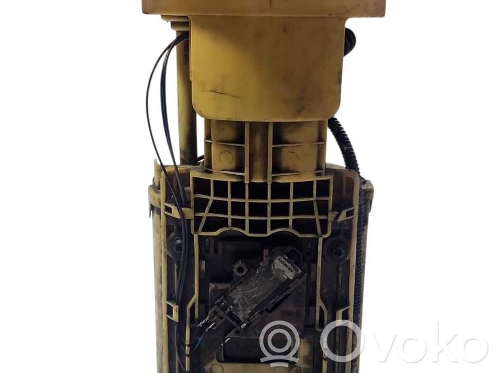 Audi A4 S4 B7 8E 8H Bomba interna de combustible 