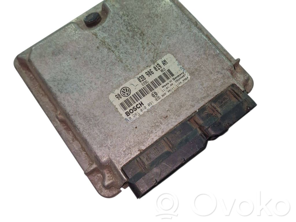 Volkswagen Golf IV Engine control unit/module 
