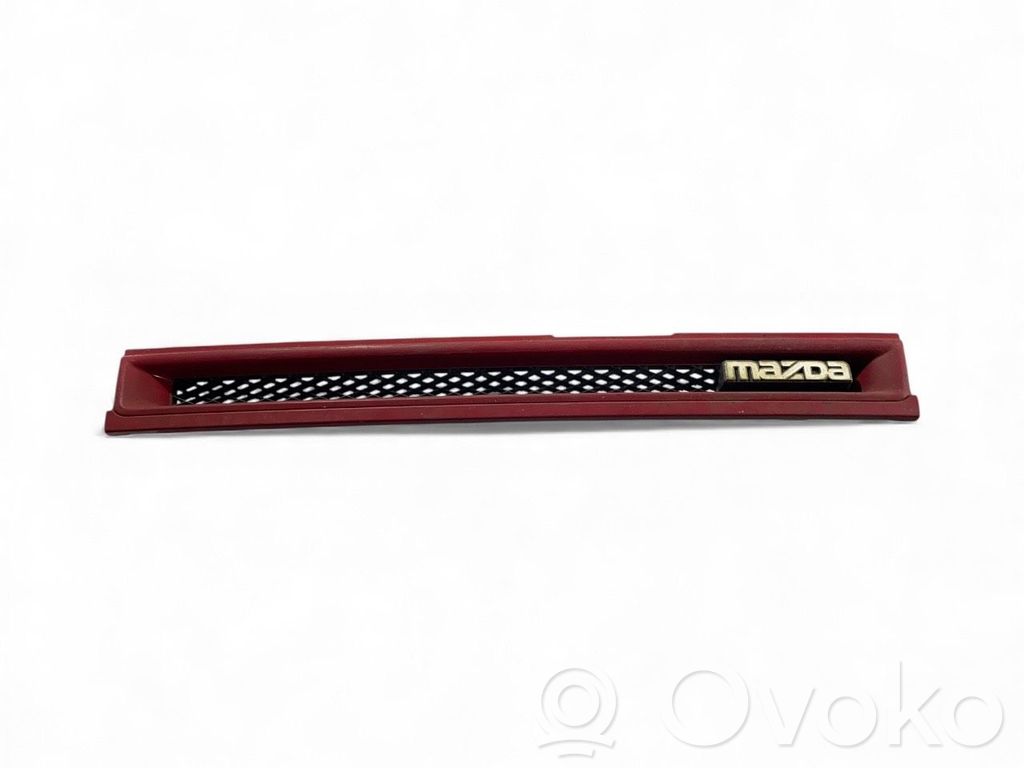Mazda 121 Oberes Gitter vorne 