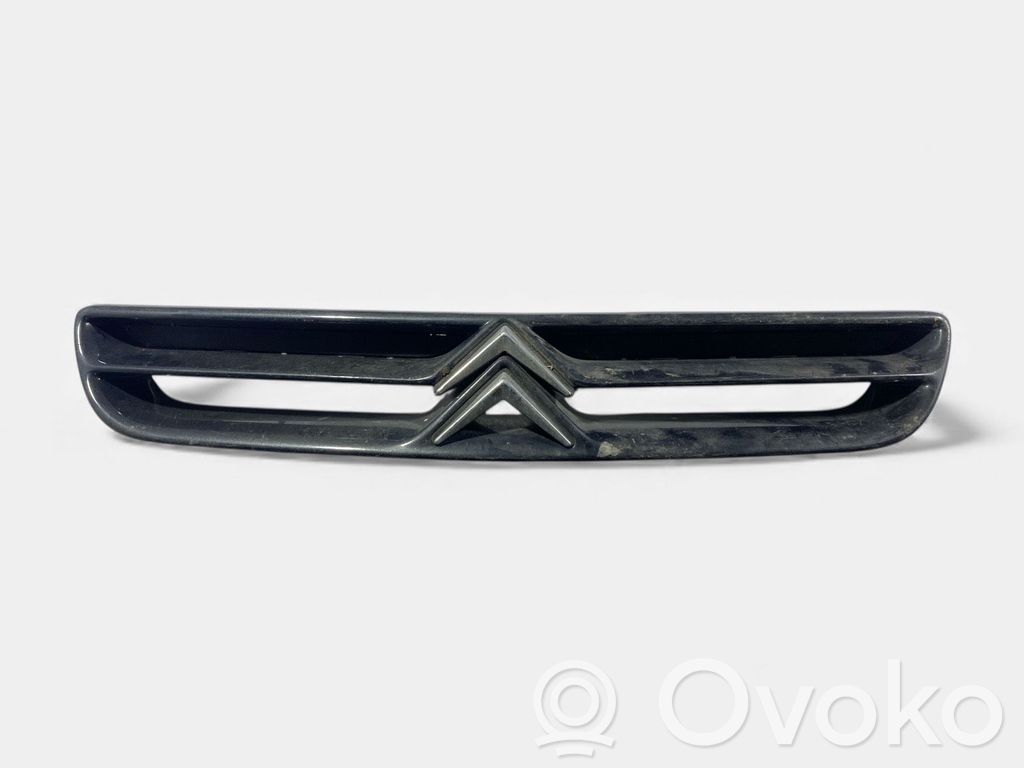 Citroen Xantia Rejilla delantera 