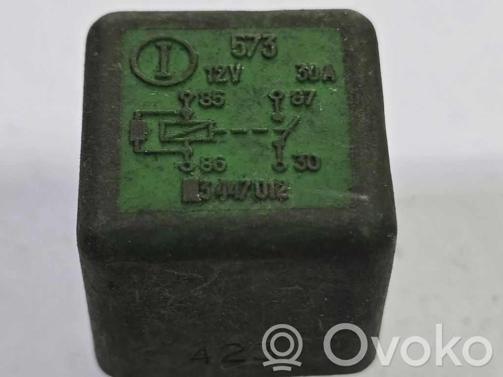 Opel Corsa B Muu rele 