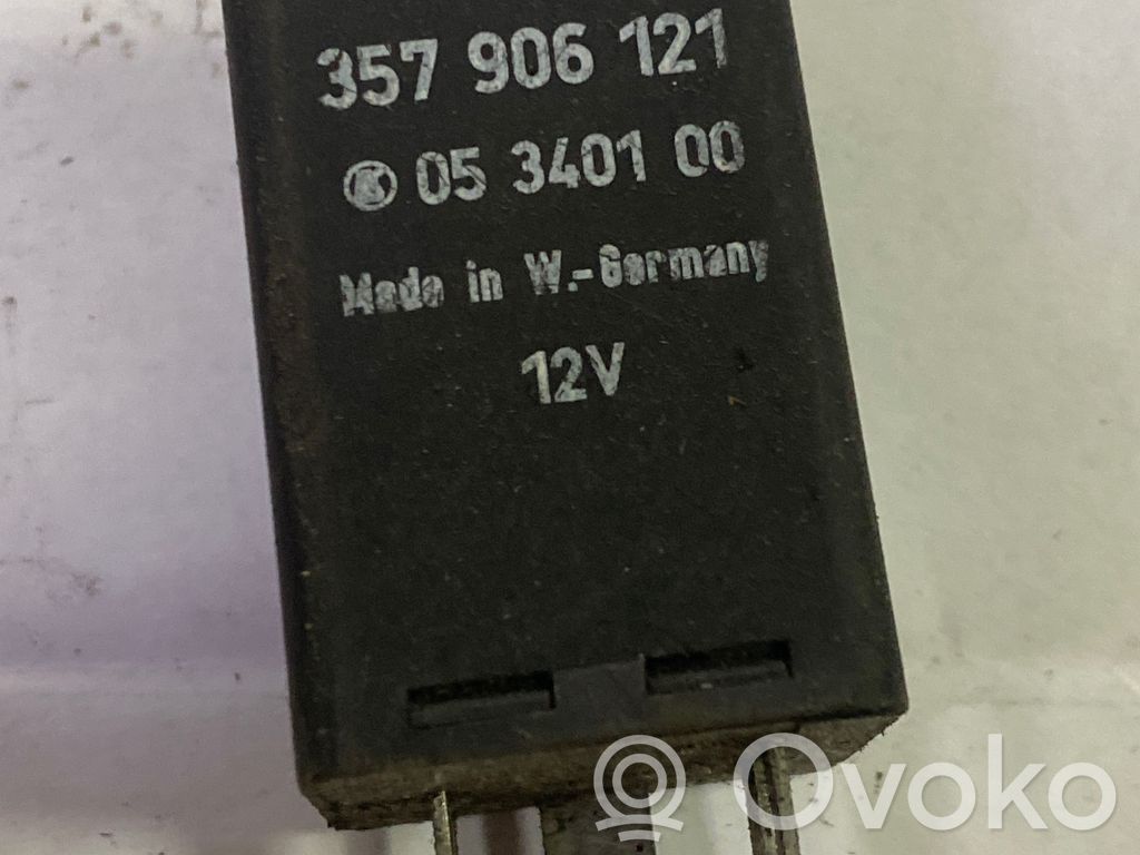 Audi A4 S4 B5 8D Muu rele 