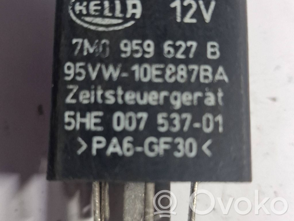 Audi A4 S4 B5 8D Sonstige Relais 