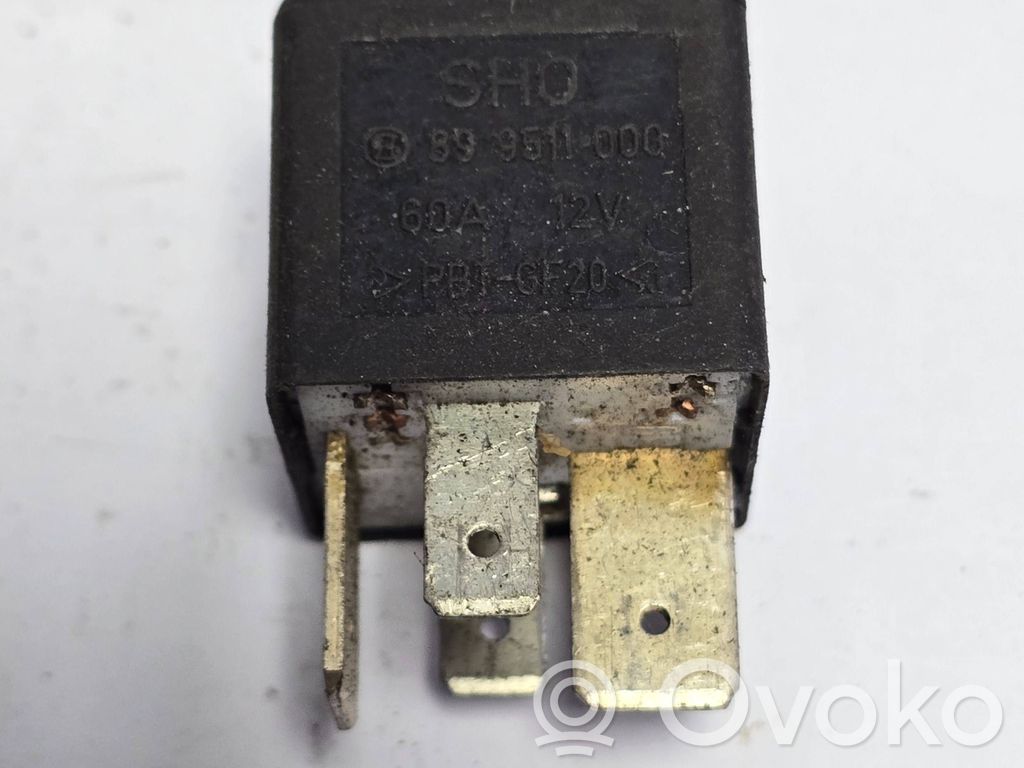 Audi A4 S4 B5 8D Otros relés 