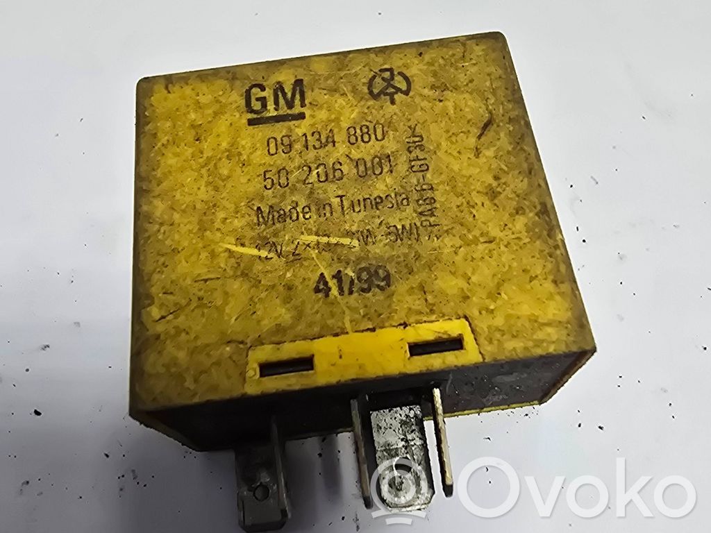 Opel Zafira A Other relay 