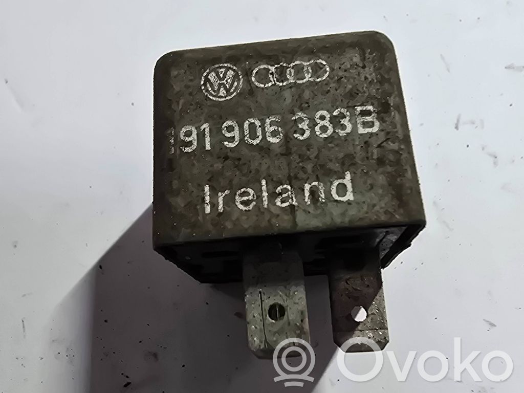 Audi A4 S4 B5 8D Muu rele 