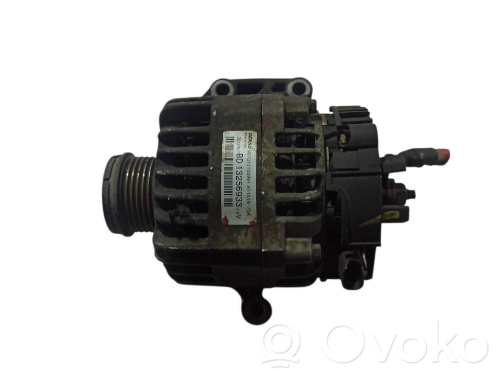 Opel Astra H Generator/alternator 