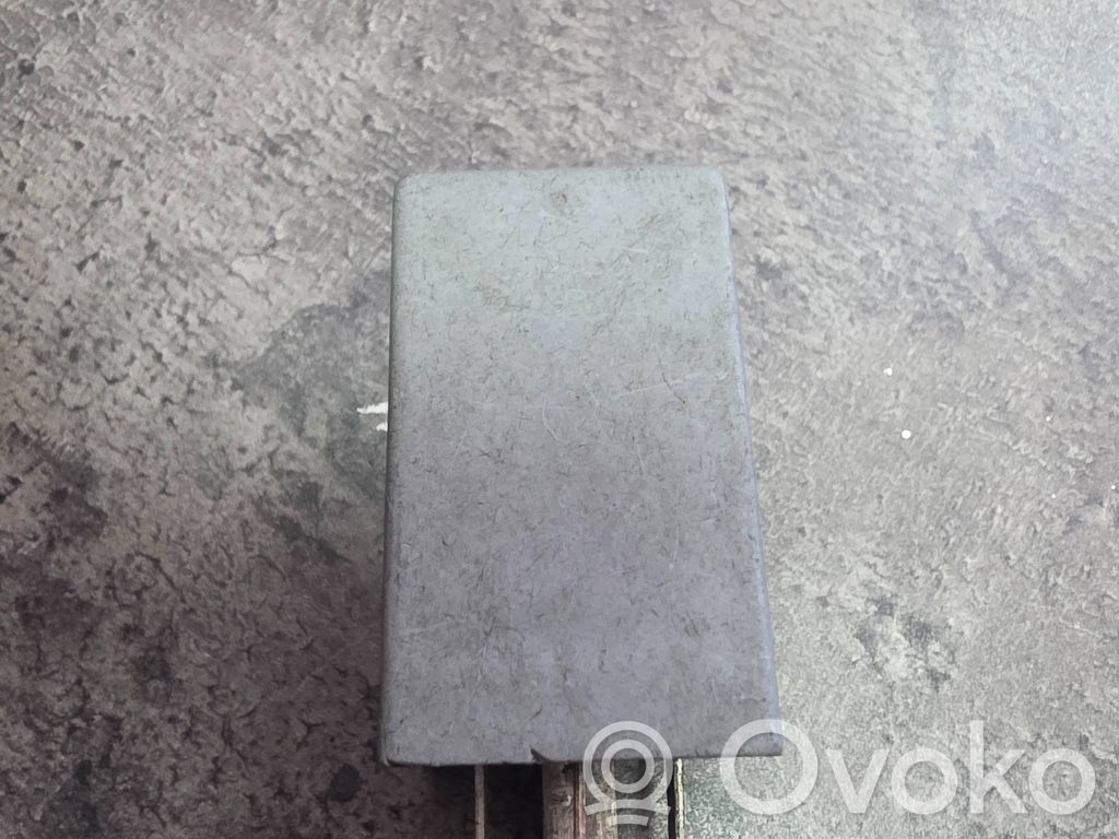 Ford Mondeo Mk III Other relay 