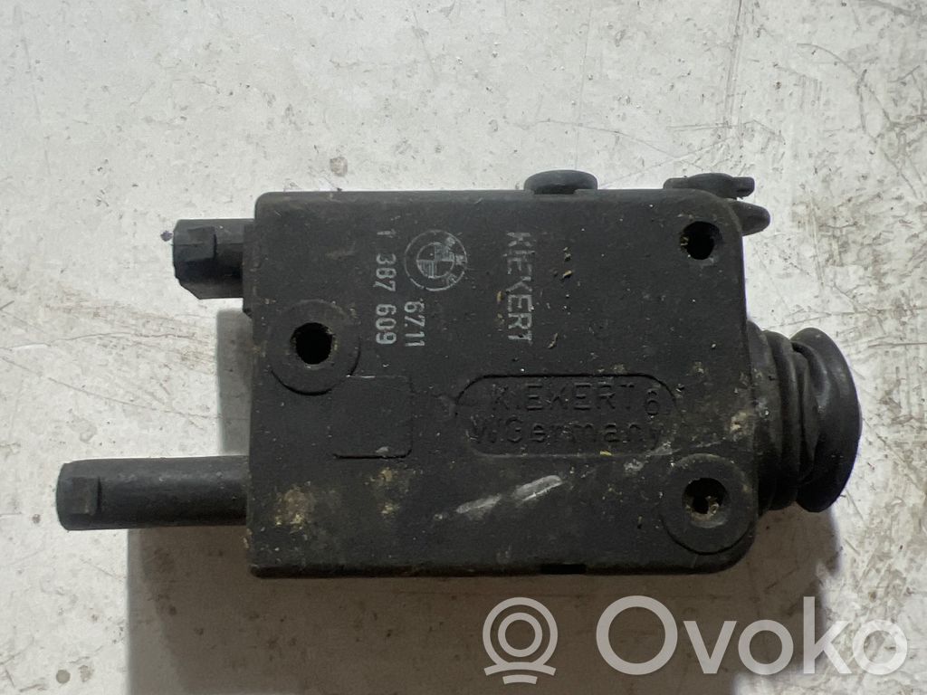 BMW 3 E36 Central locking motor 