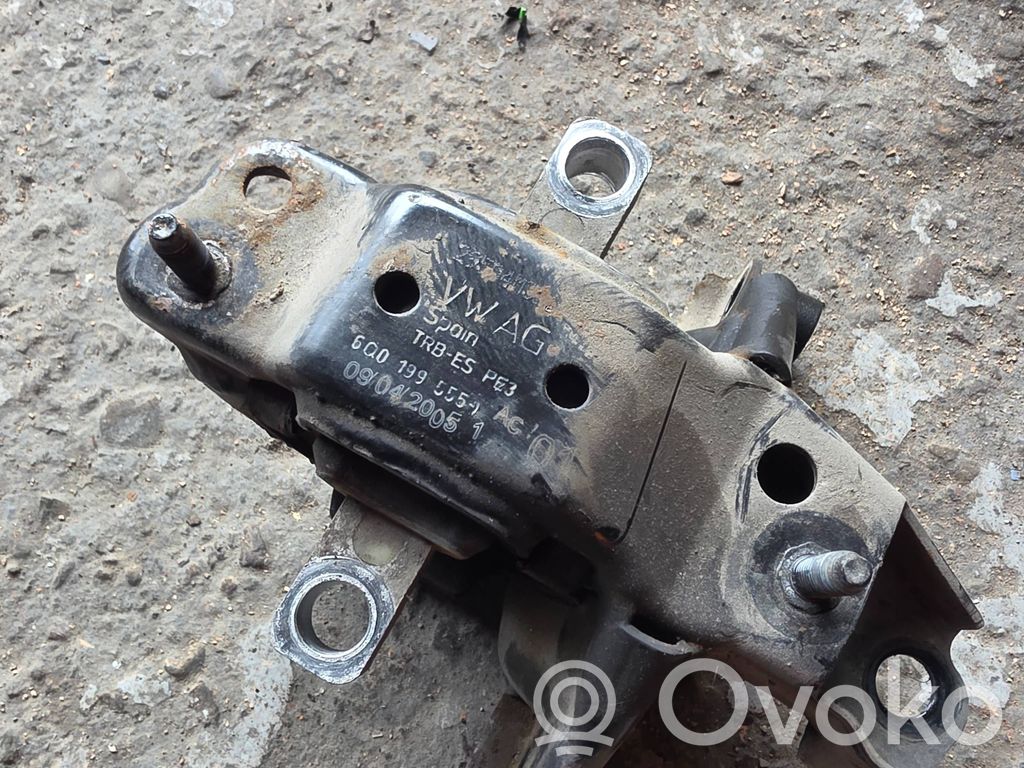 Volkswagen Polo IV 9N3 Engine mount bracket 