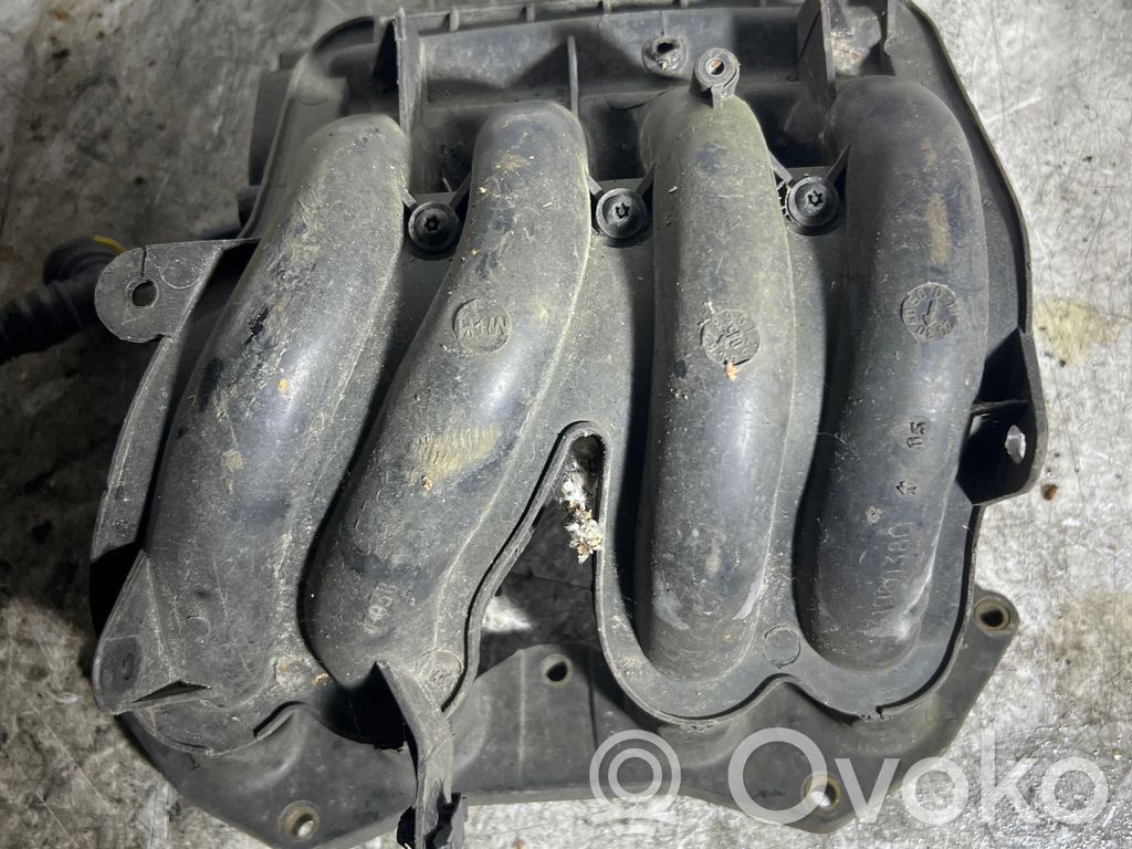 Peugeot 307 Kolektorius įsiurbimo 