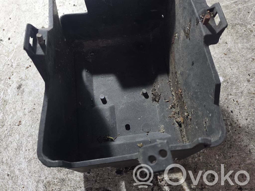 Ford Focus Akumulatora kaste 