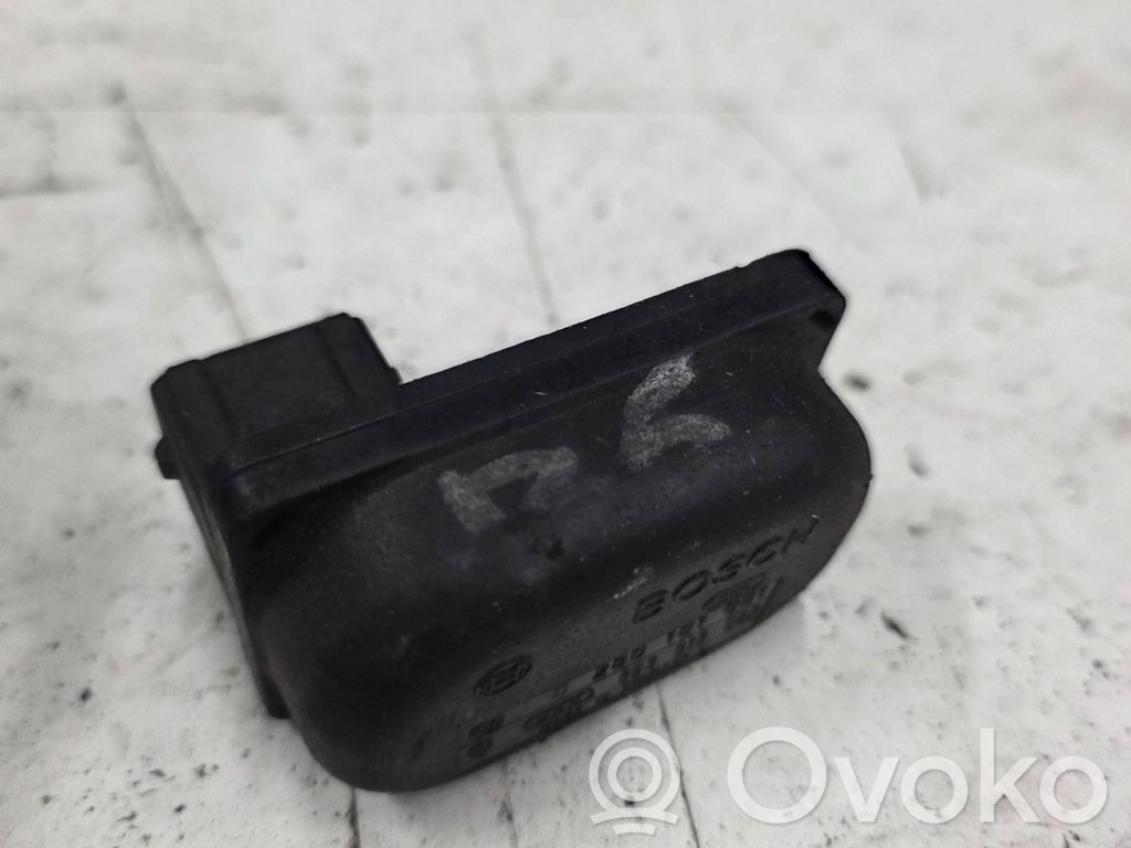 Audi A4 S4 B5 8D Luftdrucksensor 