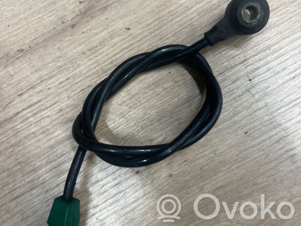 Audi A4 S4 B5 8D Klopfsensor 