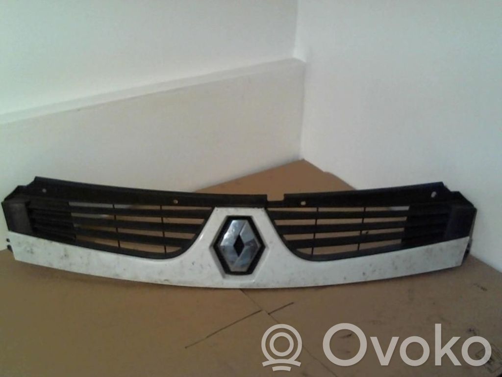 Renault Master II Front grill 