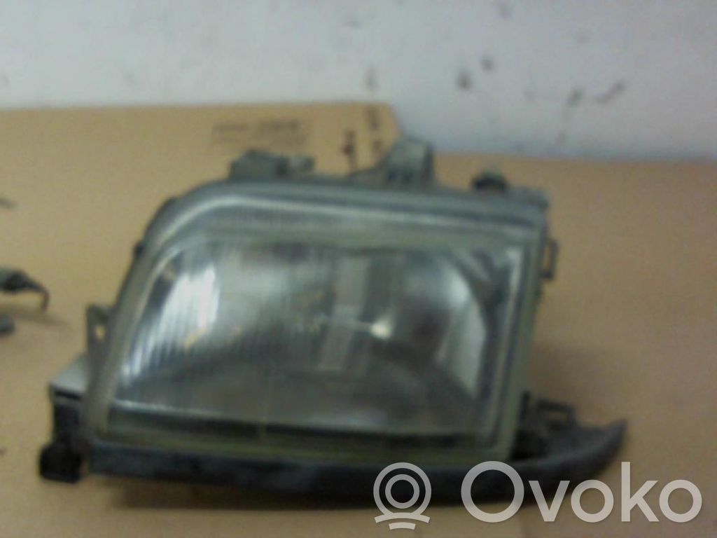 Renault Clio I Headlight/headlamp 