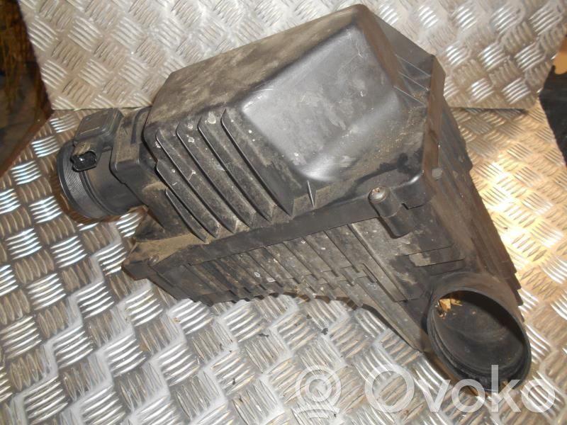 Air filter box